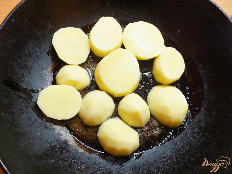 Фото приготовление рецепта: Картофель с говядиной в духовке шаг №2