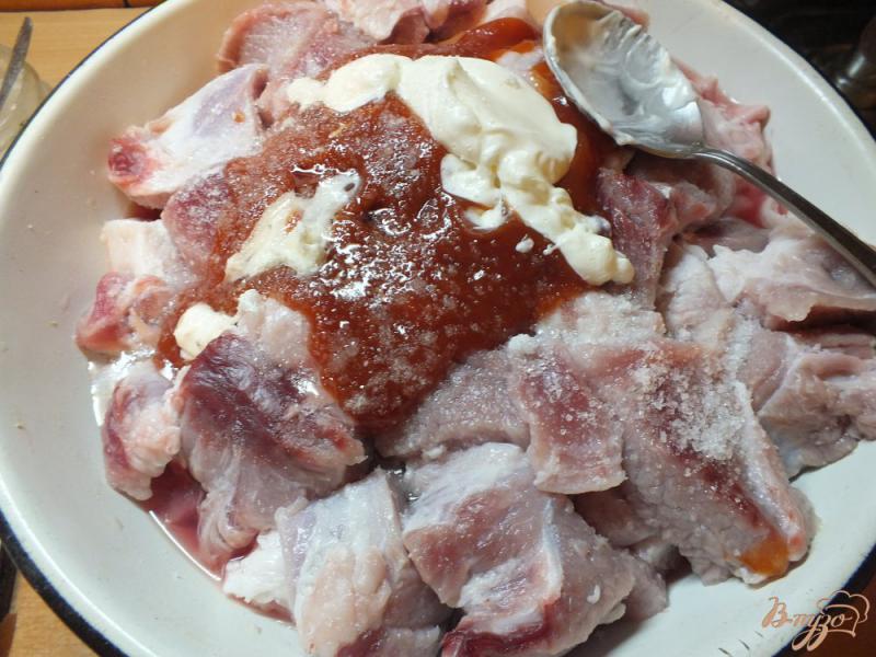 Фото приготовление рецепта: Шашлык свиной в горчичном маринаде шаг №5