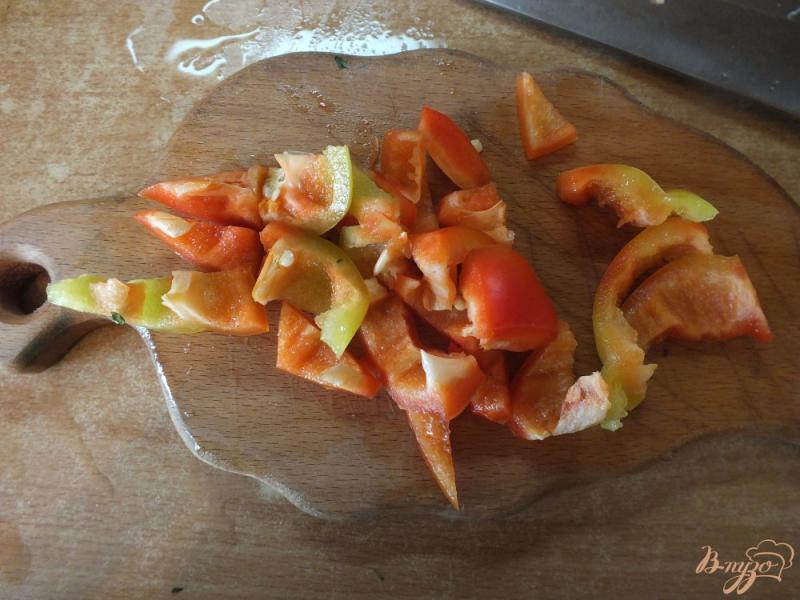 Фото приготовление рецепта: Салат со свежими розмарином и тимьяном шаг №5