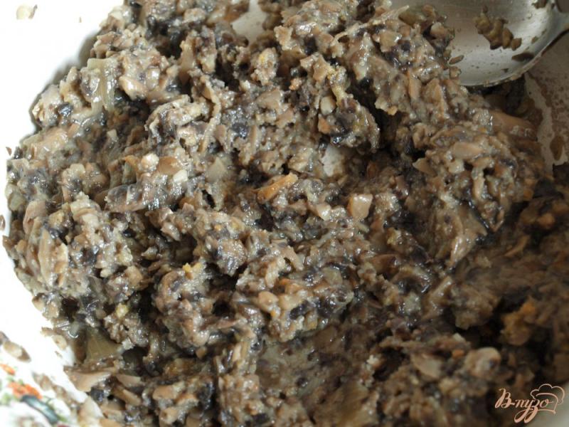 Фото приготовление рецепта: Куриные зразы с грибами «Наизнанку» шаг №2