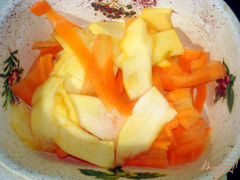 Фото приготовление рецепта: Куриное суфле с тыквой и морковью шаг №2