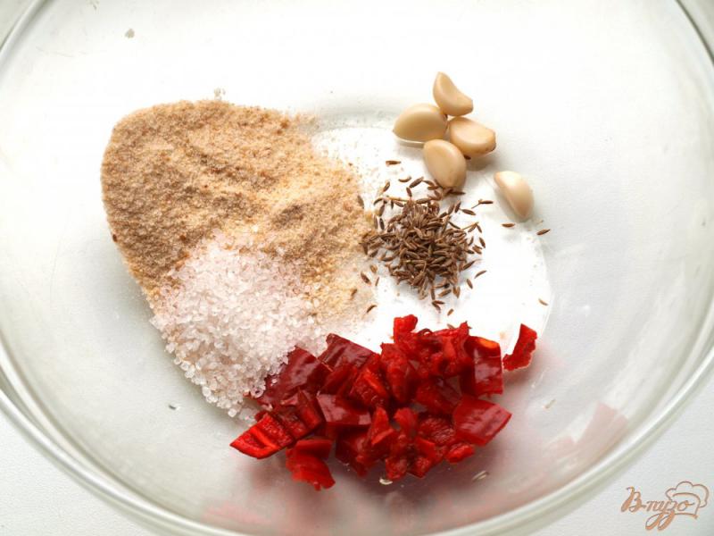 Фото приготовление рецепта: Канарский острый соус – mojo picon шаг №1