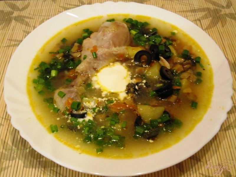 Фото приготовление рецепта: Грибной суп с маслинами шаг №11
