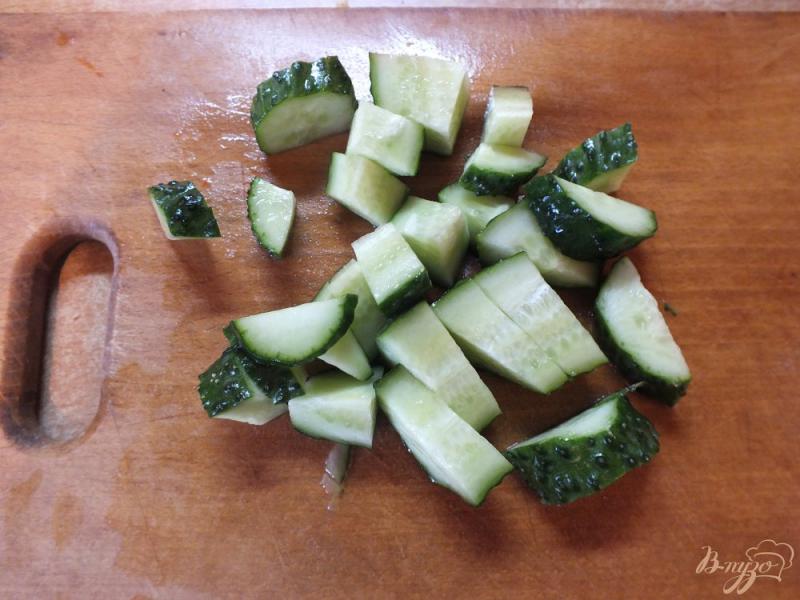 Фото приготовление рецепта: Салат овощной с салатом латук и семенами льна шаг №2