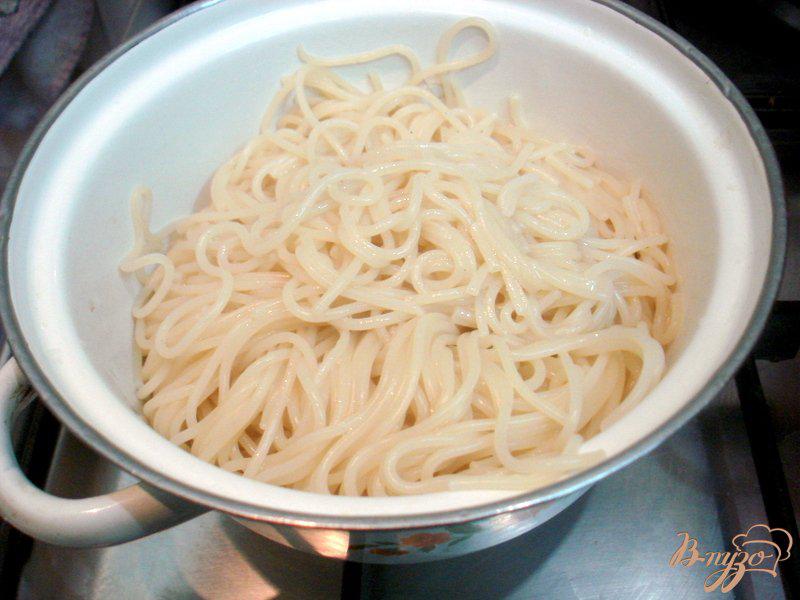 Фото приготовление рецепта: Свиная отбивная со спагетти шаг №11