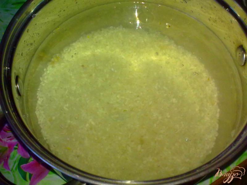 Фото приготовление рецепта: Лимонный рис шаг №2