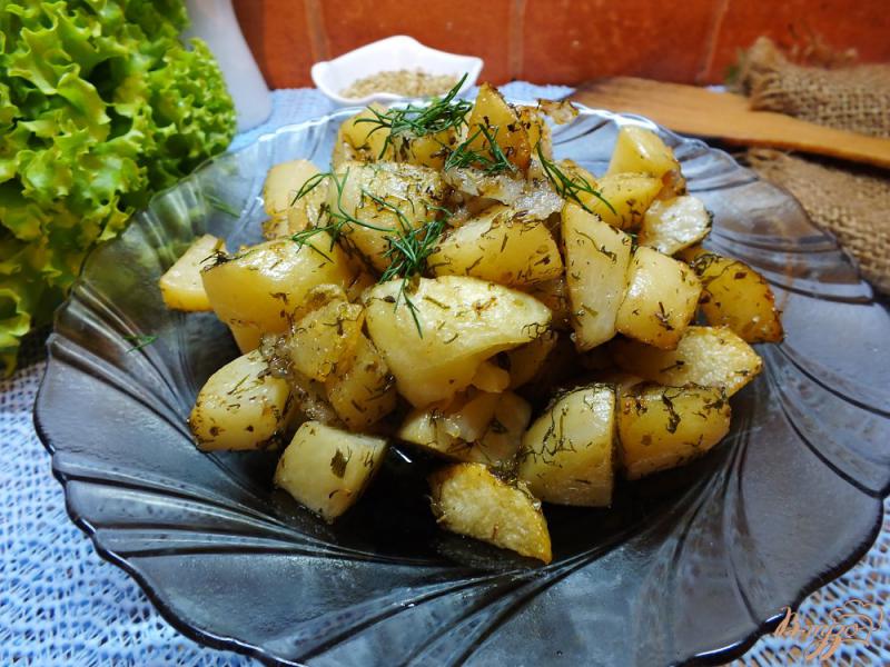 Фото приготовление рецепта: Печенный картофель с салом и орегано шаг №8