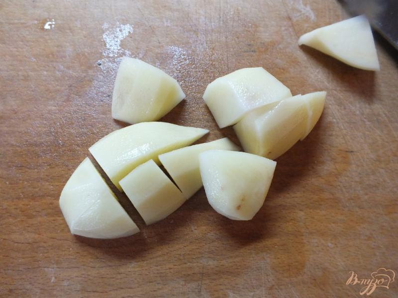 Фото приготовление рецепта: Печенный картофель с салом и орегано шаг №1
