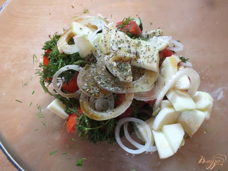 Фото приготовление рецепта: Салат с лаймово-медовой заправкой шаг №11