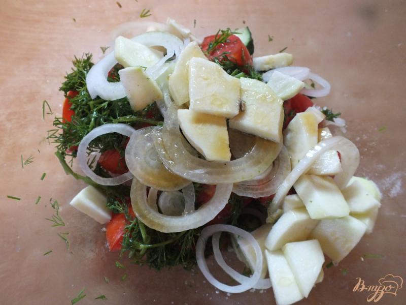 Фото приготовление рецепта: Салат с лаймово-медовой заправкой шаг №10