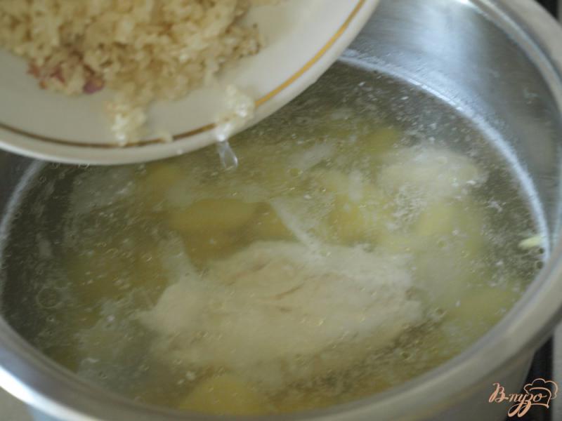 Фото приготовление рецепта: Рисовый суп с томатом шаг №1