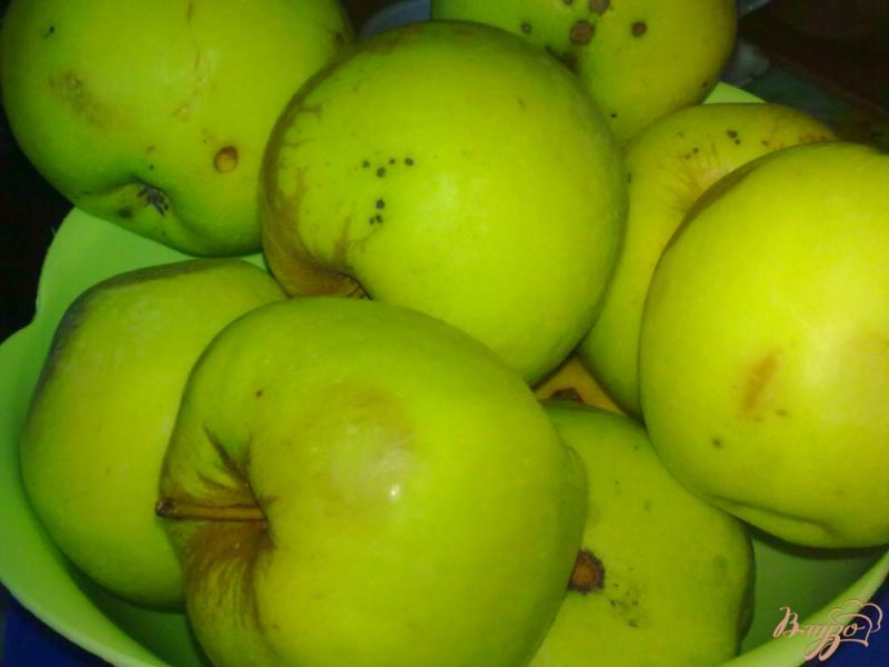Фото приготовление рецепта: Яблочное варенье с лимоном и имбирем шаг №1