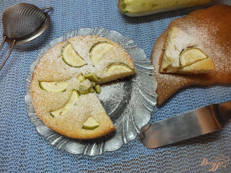 Фото приготовление рецепта: Сладкий пирог с кабачком шаг №9