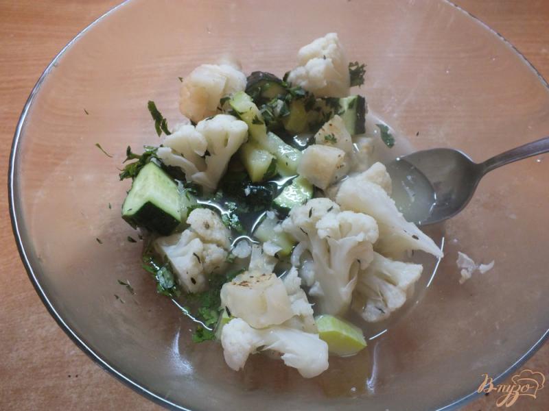 Фото приготовление рецепта: Крем-суп из огурца и цветной капусты шаг №9