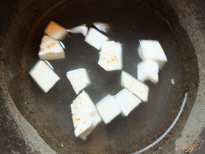 Фото приготовление рецепта: Крем-суп из огурца и цветной капусты шаг №3