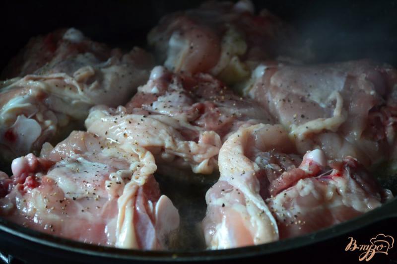 Фото приготовление рецепта: Куриные бедрышки с черносливом шаг №1