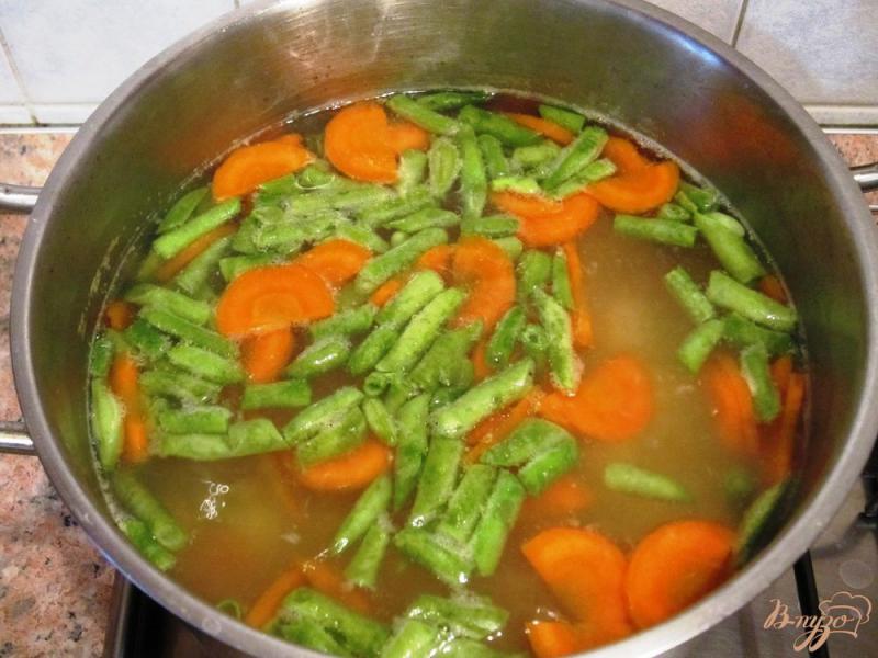 Фото приготовление рецепта: Мясной суп с овощами шаг №8