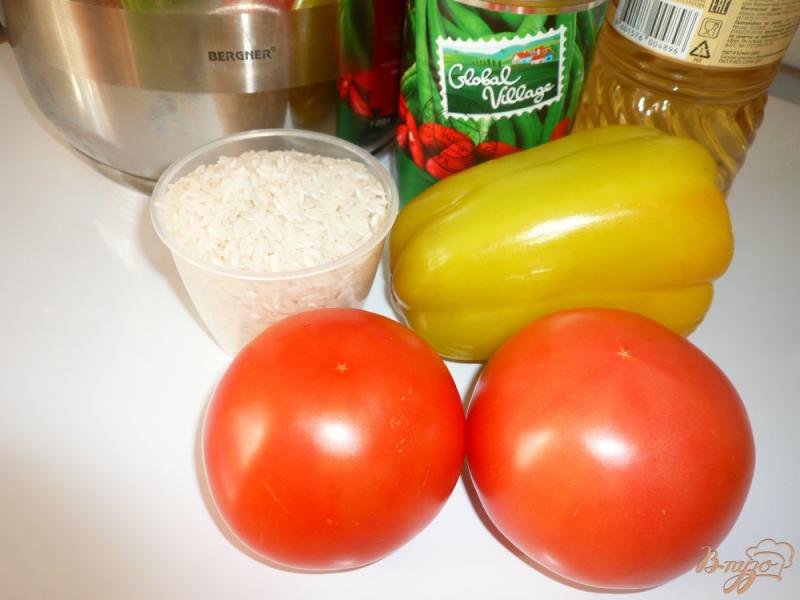 Фото приготовление рецепта: Суп томатный с рисом и фасолью шаг №1