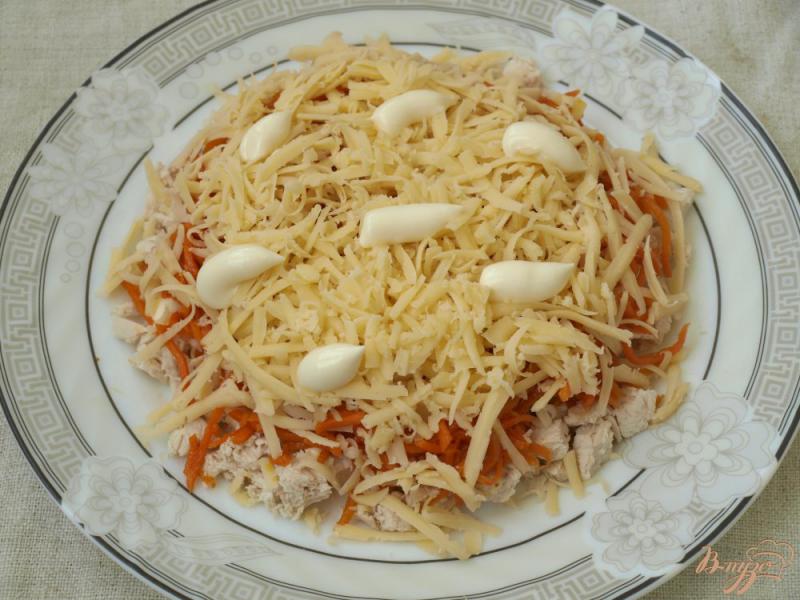 Фото приготовление рецепта: Салат с корейской морковкой шаг №3