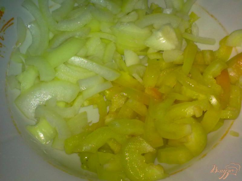 Фото приготовление рецепта: Суп сырный с шампиньонами шаг №2