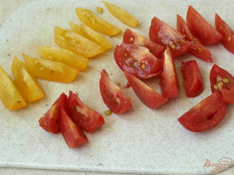Фото приготовление рецепта: Салат из помидоров со сметаной шаг №1