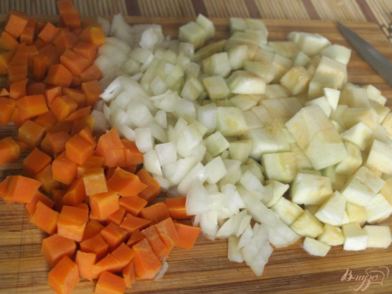 Фото приготовление рецепта: Омлет с цветной капустой и кабачками шаг №1