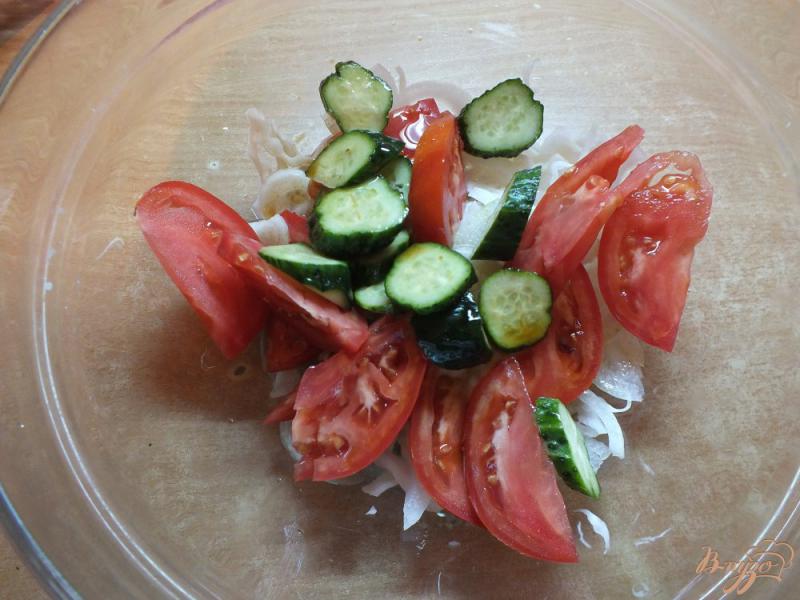 Фото приготовление рецепта: Салат с капустой и чабером шаг №5
