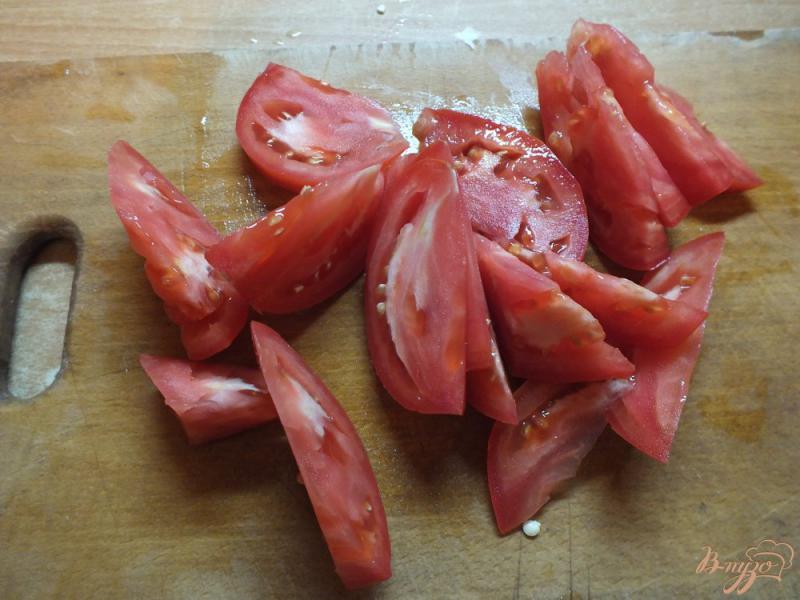Фото приготовление рецепта: Салат с капустой и чабером шаг №3