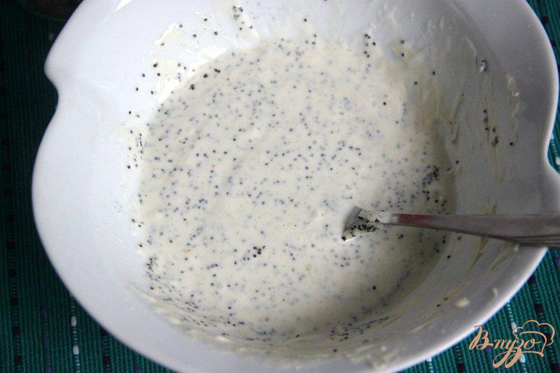 Фото приготовление рецепта: Салат из огурцов с необычной заправкой шаг №3