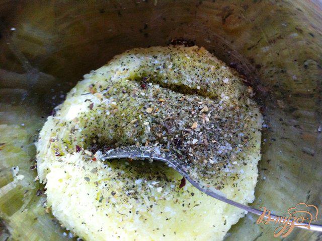 Фото приготовление рецепта: Кабачково-картофельные драники шаг №5