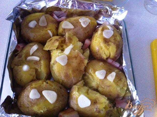 Фото приготовление рецепта: Картофель  Crash Hot Potatoes шаг №6