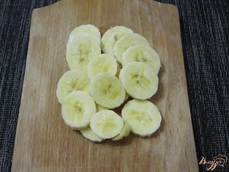 Фото приготовление рецепта: Персиково-банановый смузи шаг №5