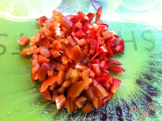 Фото приготовление рецепта: Паста в томатно-перечном соусе шаг №1