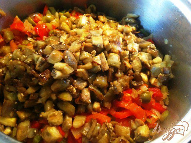 Фото приготовление рецепта: Овощное рагу с оливками шаг №14