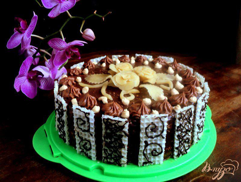 Фото приготовление рецепта: Шоколадный торт с вафельным кремом шаг №11