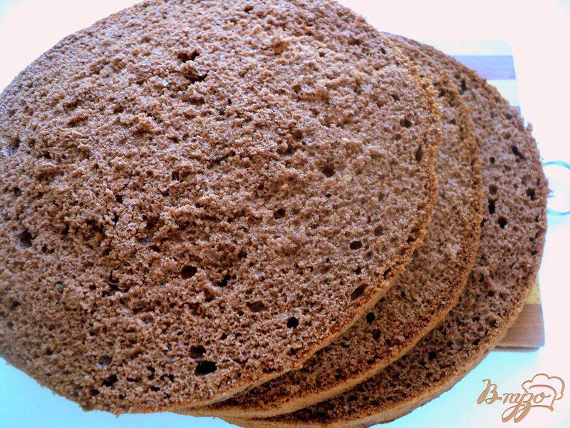 Фото приготовление рецепта: Шоколадный торт с вафельным кремом шаг №5