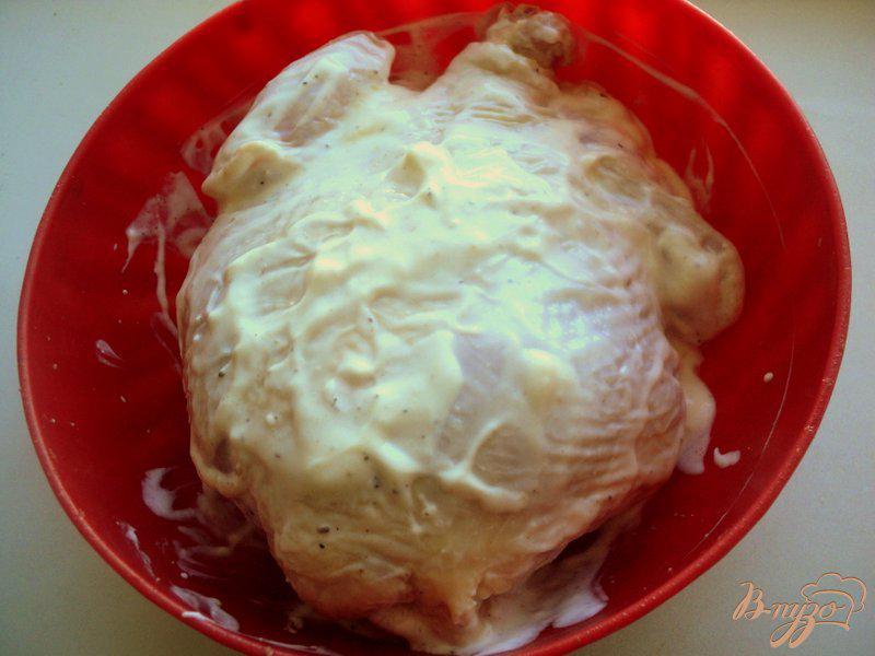 Фото приготовление рецепта: Курочка, запеченная с картофелем по-домашнему шаг №2
