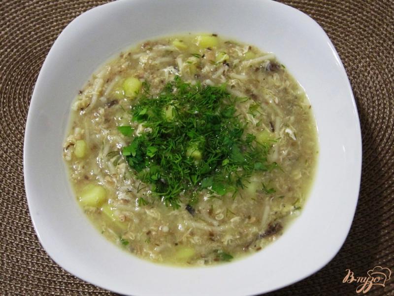Фото приготовление рецепта: Быстрый рыбный суп с вермишелью шаг №8