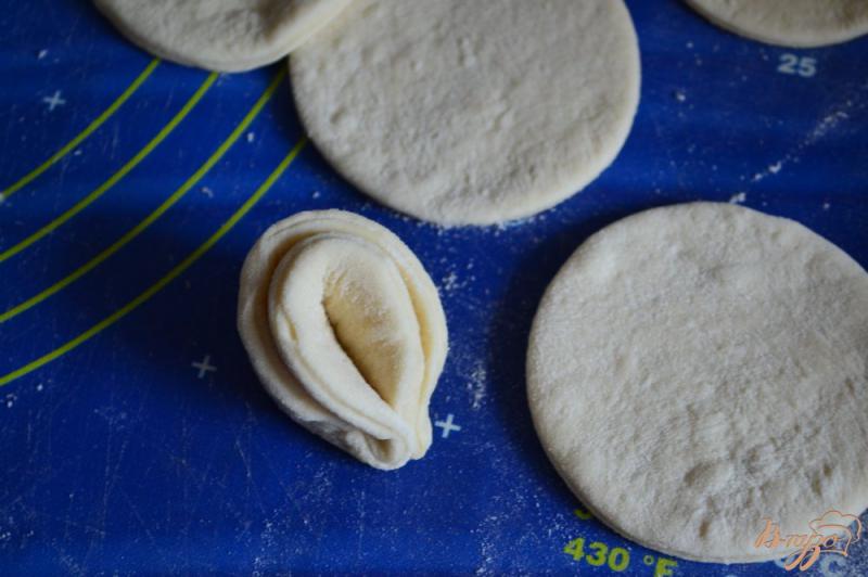Фото приготовление рецепта: Пирог из хлебного теста шаг №3