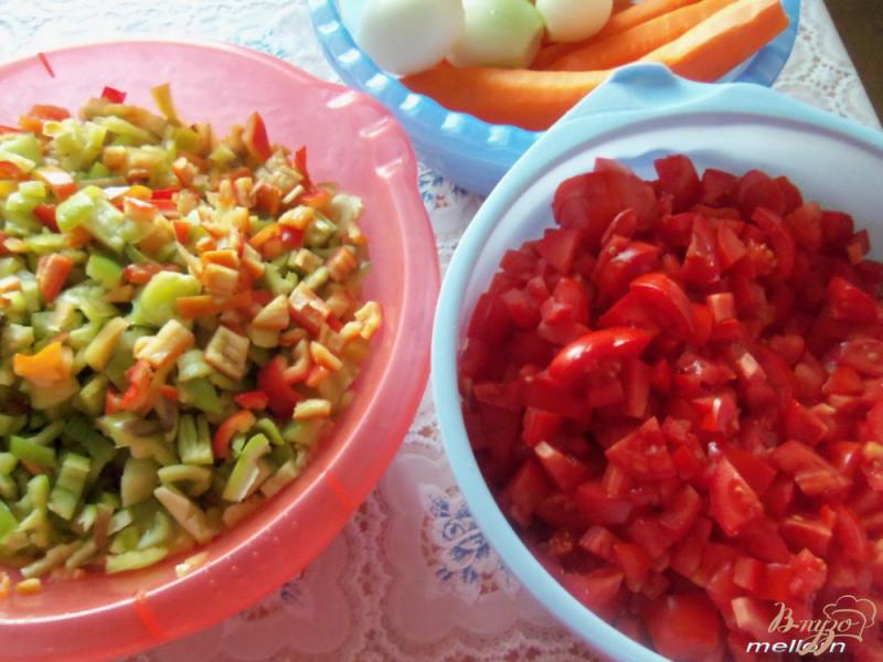 Фото приготовление рецепта: Салат с капустой шаг №1