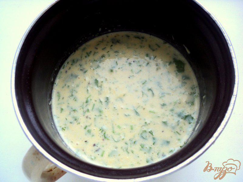 Фото приготовление рецепта: Блины с сыром и зеленью шаг №2