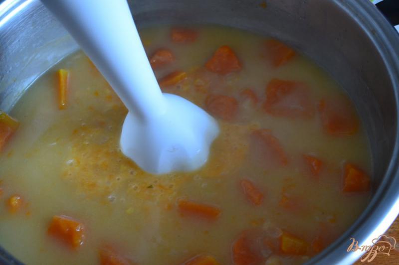 Фото приготовление рецепта: Суп из тыквы  с нутом шаг №3