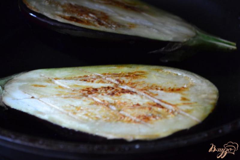 Фото приготовление рецепта: Баклажаны с сыром и  нутом шаг №2