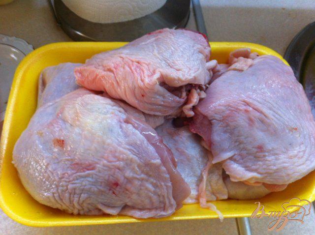 Фото приготовление рецепта: Куриные бедрышки в маринаде от каперсов шаг №1