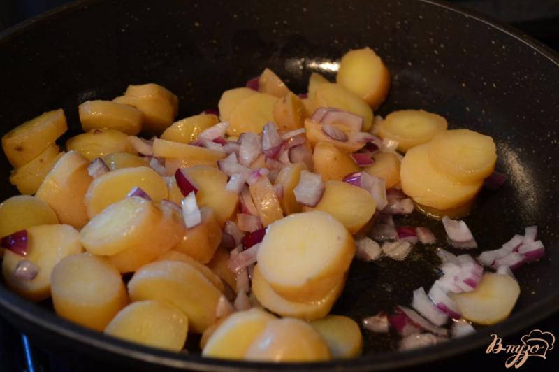 Фото приготовление рецепта: Жареный картофель с цукини шаг №1