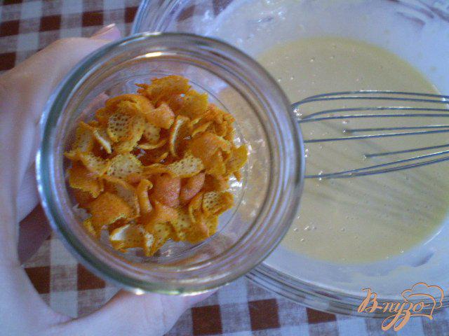 Фото приготовление рецепта: Блинчики с тыквой, апельсиновой цедрой и мятой шаг №6