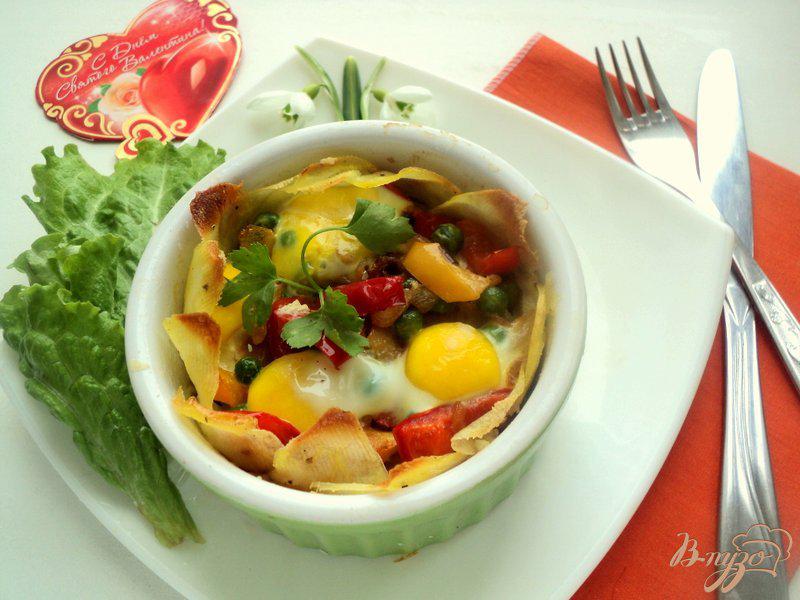 Фото приготовление рецепта: Картофельная корзинка с овощами и ветчиной шаг №7