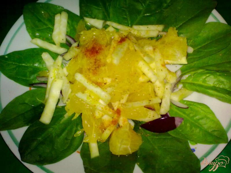 Фото приготовление рецепта: Салат из шпината с репкой шаг №6