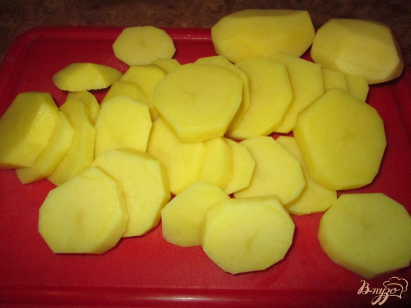 Фото приготовление рецепта: Тушеный картофель с грибами шаг №1