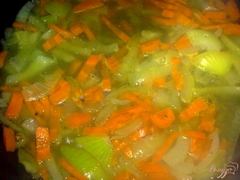Фото приготовление рецепта: Гречневый суп шаг №3